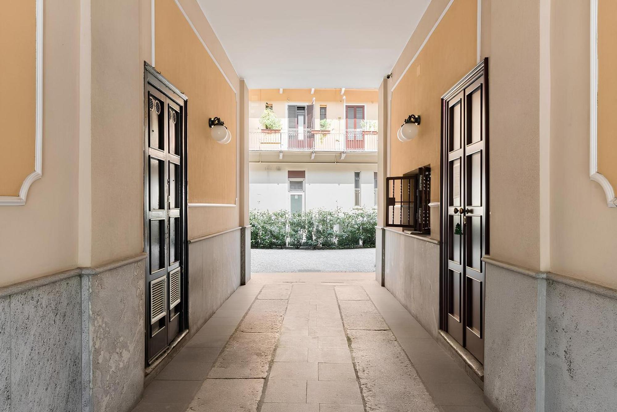 Charming Milanese Aparment Apartment ภายนอก รูปภาพ